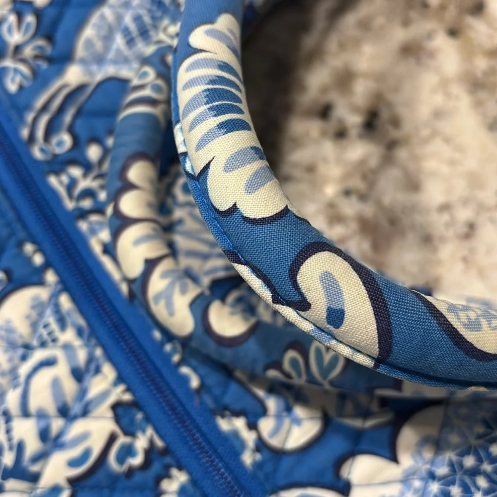 👜 Vera Bradley Blue Lagoon Large Hobo Bag Retired Pattern